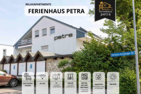 Ferienhaus Petra - Großzügige Ferienwohnungen in bester Bodenseelage l 1 Minute zum Bodensee l 7 Ferienwohnungen l Vollausgestattete Küchen l Gratis-WLAN l Gratis Parkplätze l Mitten auf der Mettnau